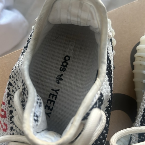 Yeezy 350 V2 (zebra) - Picture 3 of 9